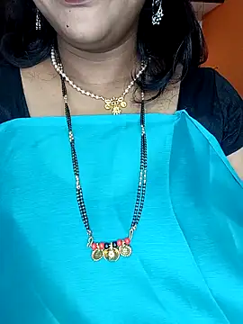 Chandini_Telugu's cam snapshot