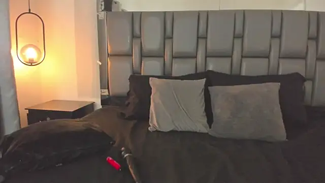 Gabriela_Lopez1's cam snapshot