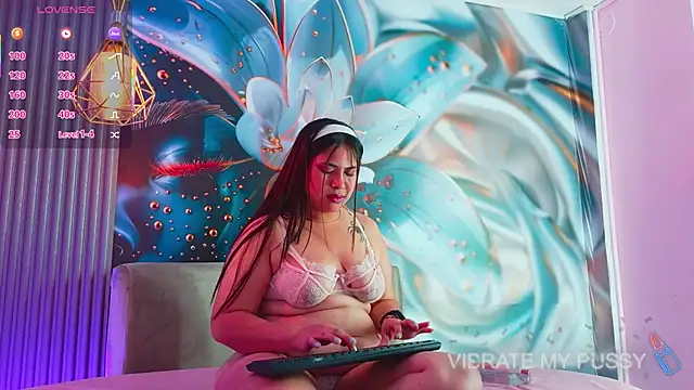 rouxinferno_cr's cam snapshot