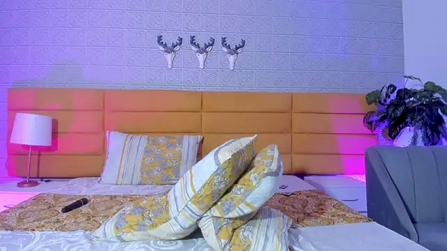 KamileBlake's cam snapshot