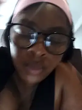 CuteHoney92 live sex cam