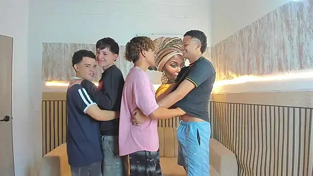 Houseofwarrios live sex cam