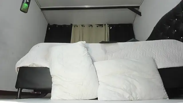 martinaclark's cam snapshot