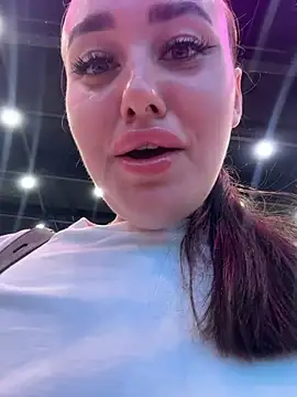 KiraSunshine live sex cam