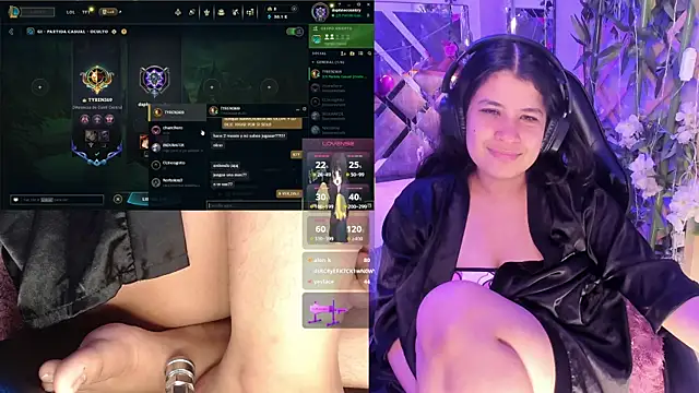 DaphneContry's cam snapshot