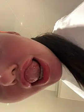 KiraSunshine's cam snapshot