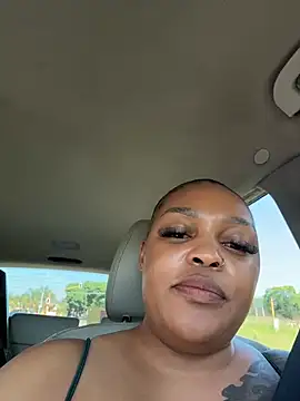 Iam-Sharifa's cam snapshot