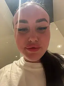 KiraSunshine's cam snapshot