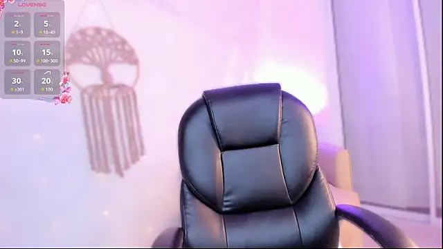 Ginni_charlotte's cam snapshot