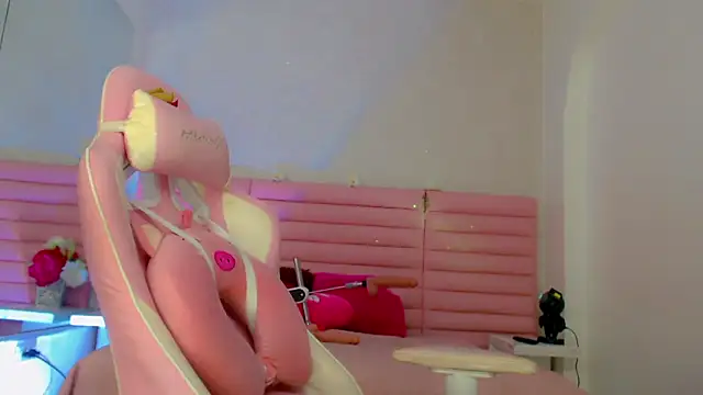 estefany_squirt1's cam snapshot