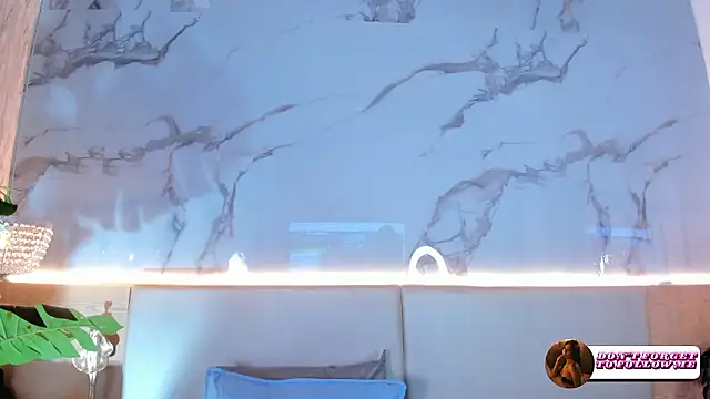 ValSmith_'s cam snapshot