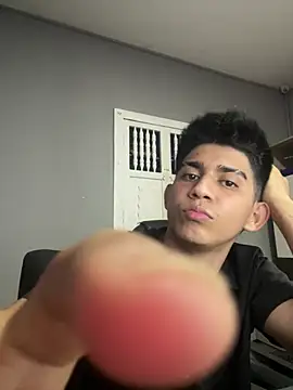 Thiago_Olsen's cam snapshot