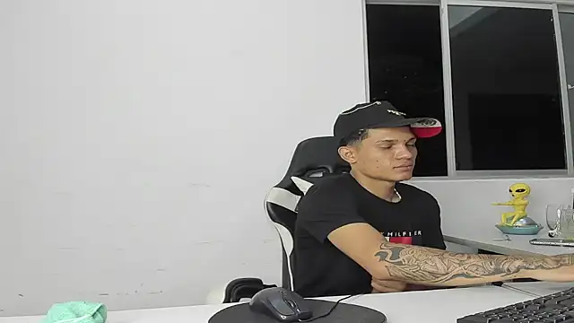 EL_VENEZOLANO_22CM's cam snapshot