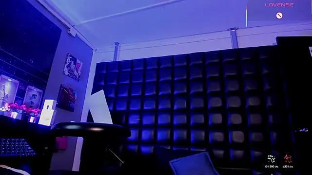 liany_taylor's cam snapshot