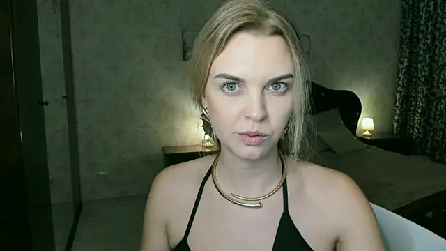 LunaFlinn's cam snapshot