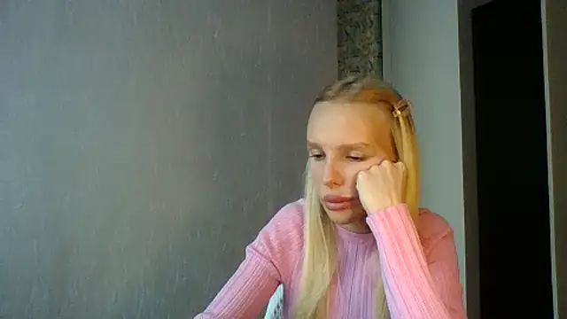 Melrissa's cam snapshot