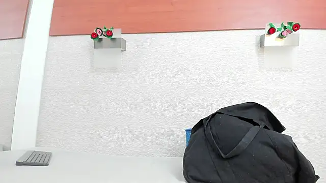 allice_green's cam snapshot