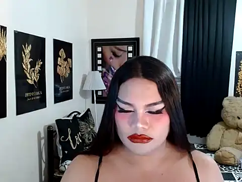 TSbrianaHugeCock live sex cam