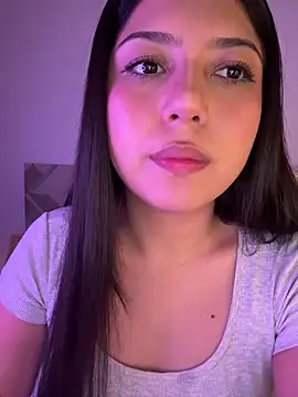 Maii_chan live sex cam