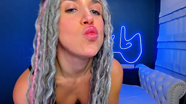 rock_n_roxy live sex cam