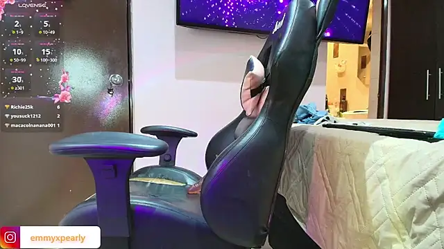 emyxpearly's cam snapshot