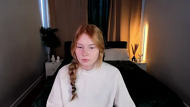 Julia_Anis's cam snapshot