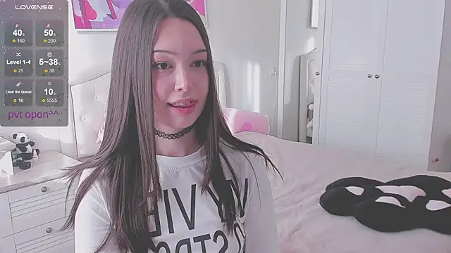 kittenrisha's cam snapshot