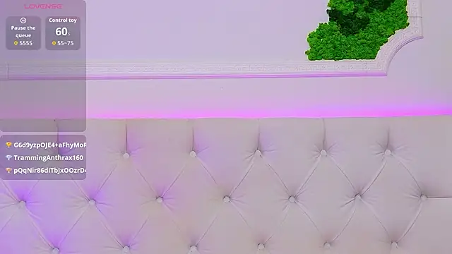 ElisaCharm's cam snapshot