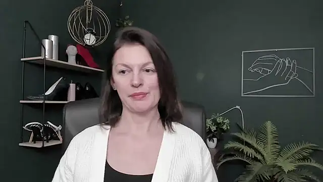 VivianWILD's cam snapshot