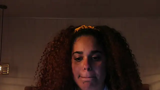 ninna_curly live sex cam