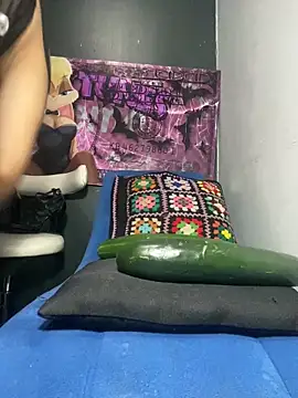 Pepita_XxxHot live sex cam