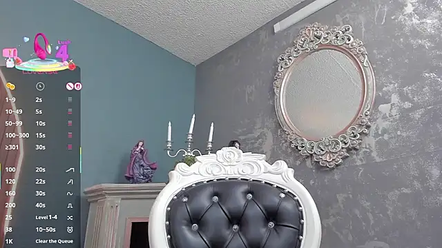 NayeCloud live sex cam