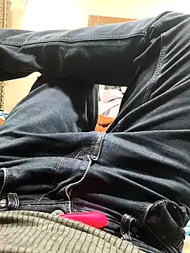 Lushhairyboy11 live sex cam