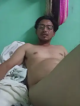 Andresguz35 live sex cam