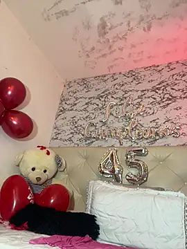 Lili__taylor live sex cam