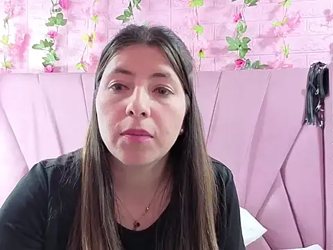 EmberCooper_'s cam snapshot