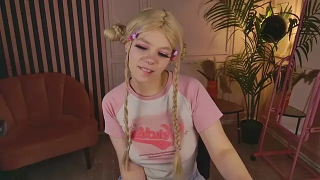 Waifu_Ketrin's cam snapshot