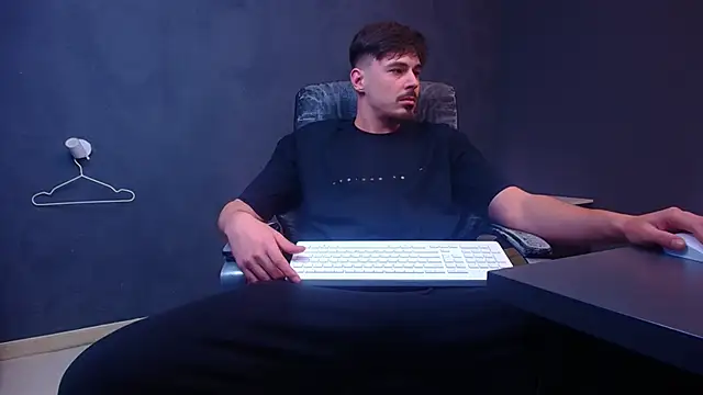 EnzoRace's cam snapshot