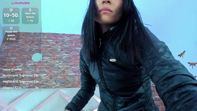 sophie_pariss's cam snapshot