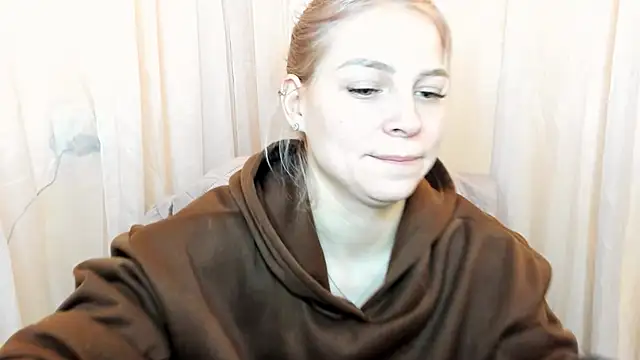 FoxyKathryn's cam snapshot