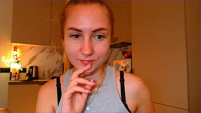 BluueSilk's cam snapshot