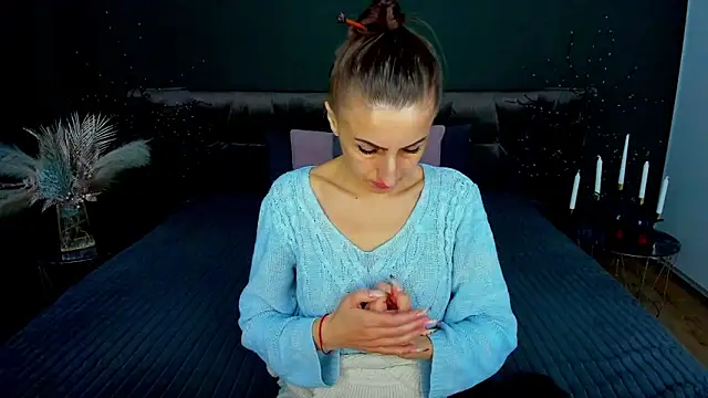 Rebecca_Diamond's cam snapshot