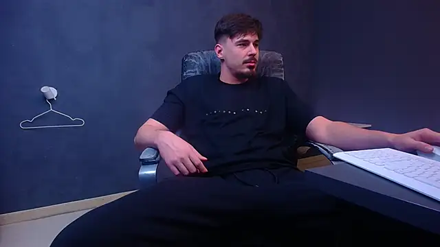 EnzoRace's cam snapshot