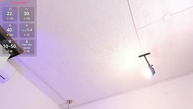 VALERIAQUEENTS__ live sex cam