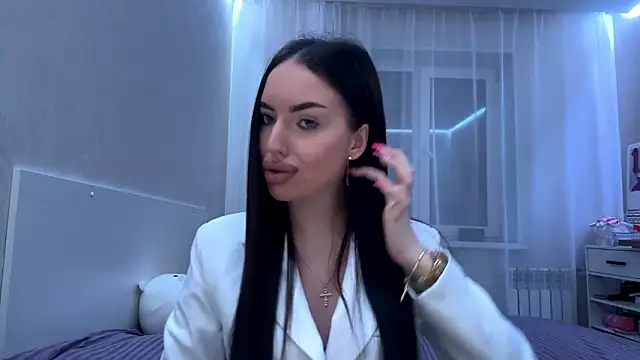 QueenGelik live sex cam