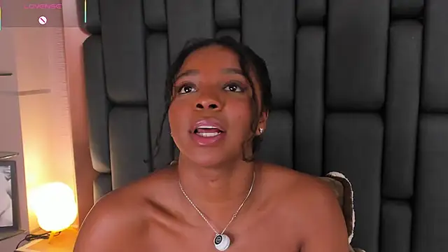 LisaMendez live sex cam