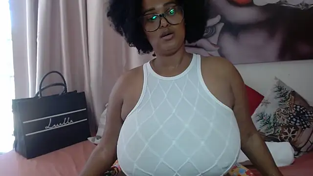 Stormy-Stella's cam snapshot