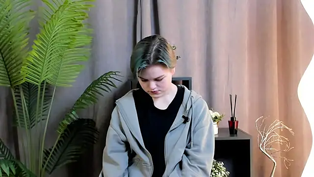 RoyceCamon's cam snapshot