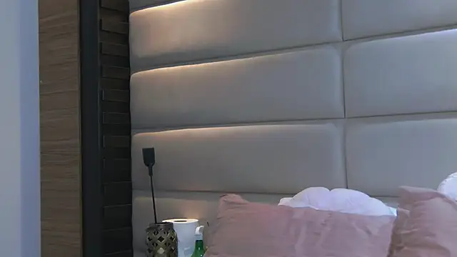 KendraaSky's cam snapshot