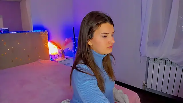 Laura_Leee's cam snapshot